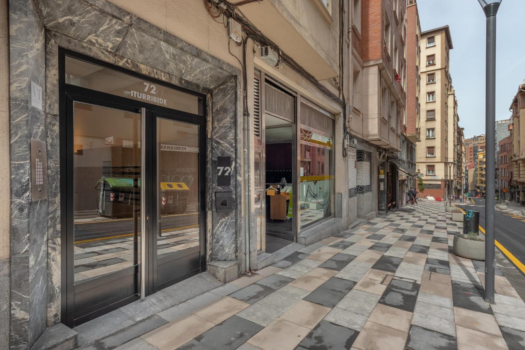 Inside Old Town By Eba Homes Билбао Екстериор снимка